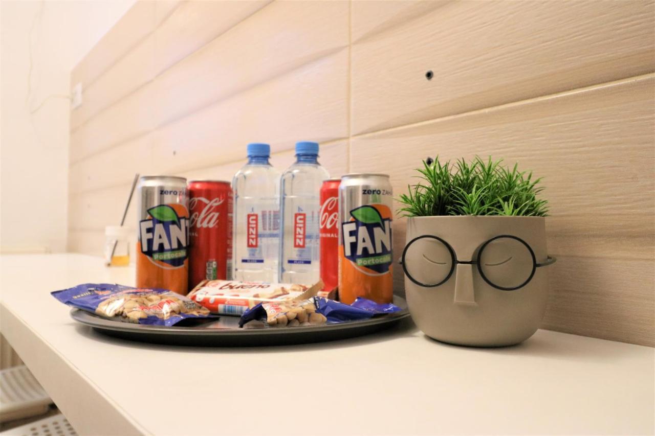 Cozy Old Town Apartment - Free Minibar Bukarest Eksteriør billede
