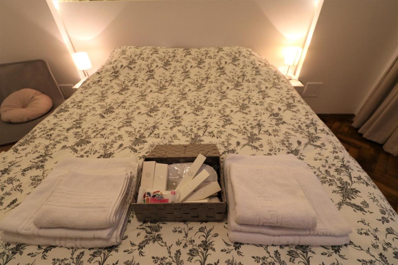 Cozy Old Town Apartment - Free Minibar Bukarest Eksteriør billede